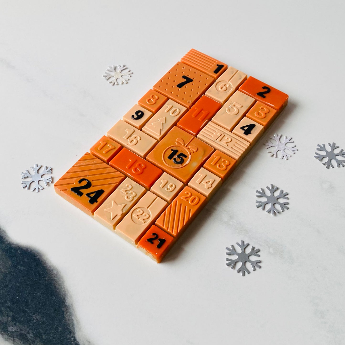 Christmas Countdown Advent Tablet - Tangerine Dream White Chocolate