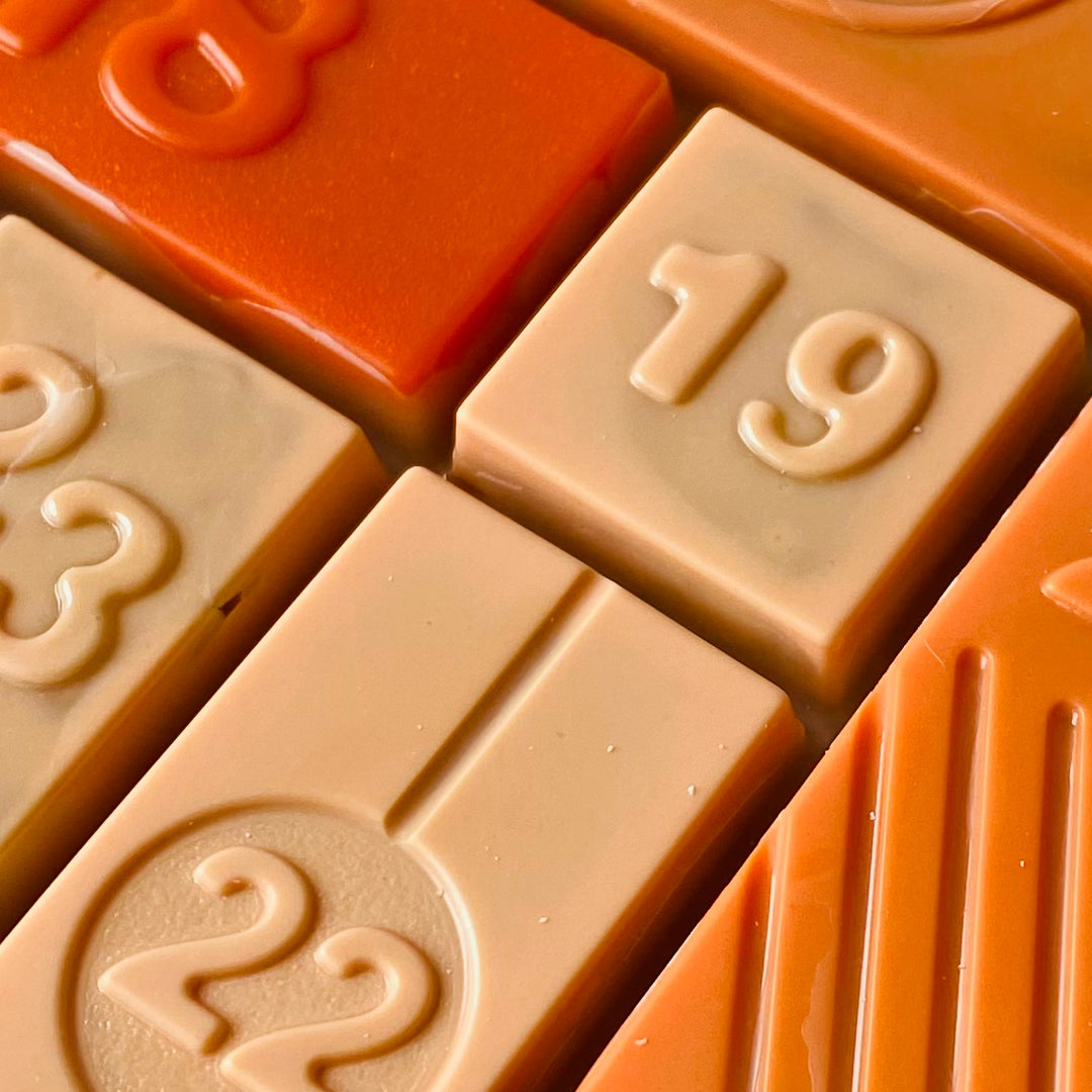 Christmas Countdown Advent Tablet - Tangerine Dream White Chocolate