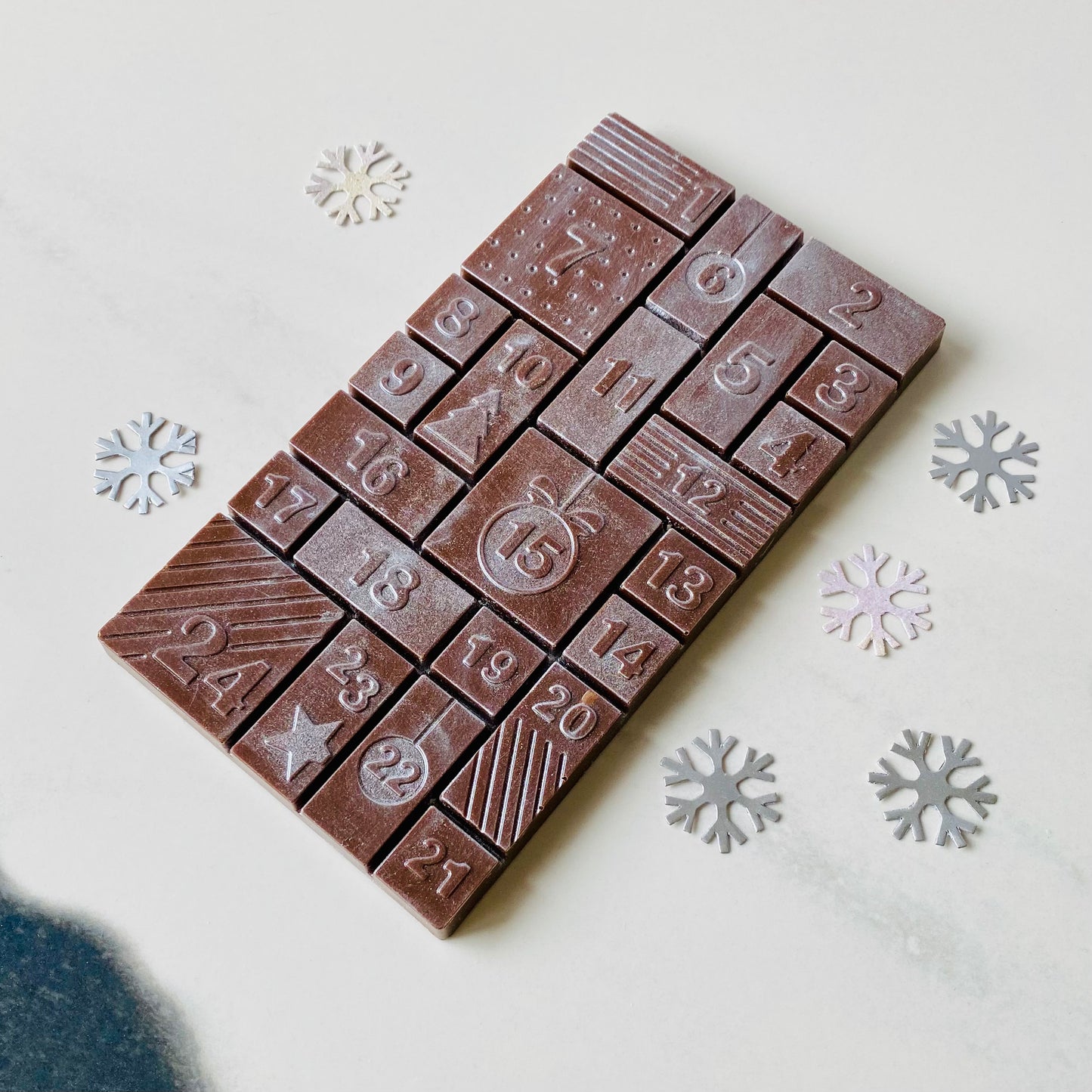 Christmas Countdown Advent Tablet - Silver Stardust Mylk Chocolate